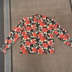 Long sleeve business casual top